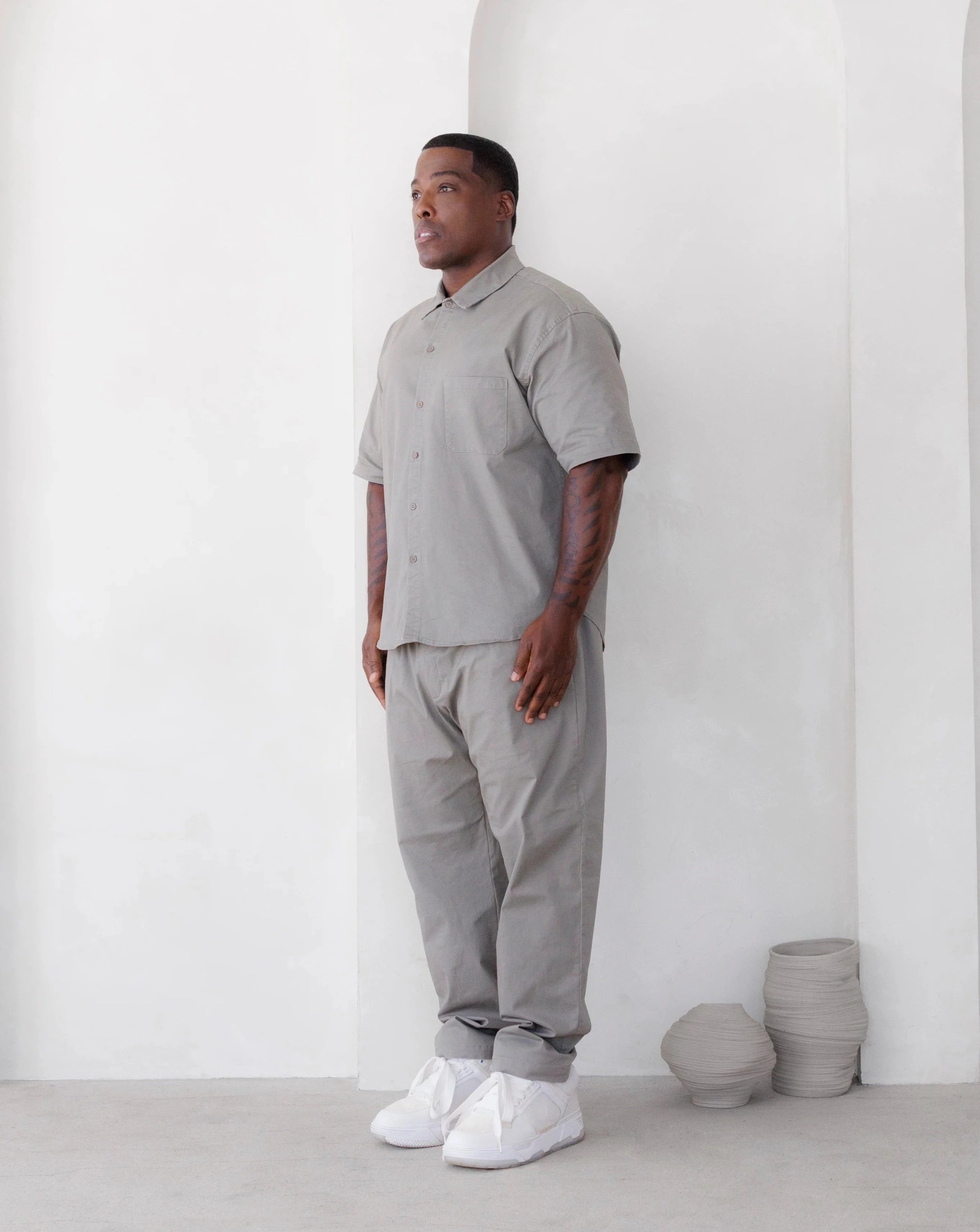 UNITED MAN COTTON SHORTSLEEVE SHIRT IN GREY