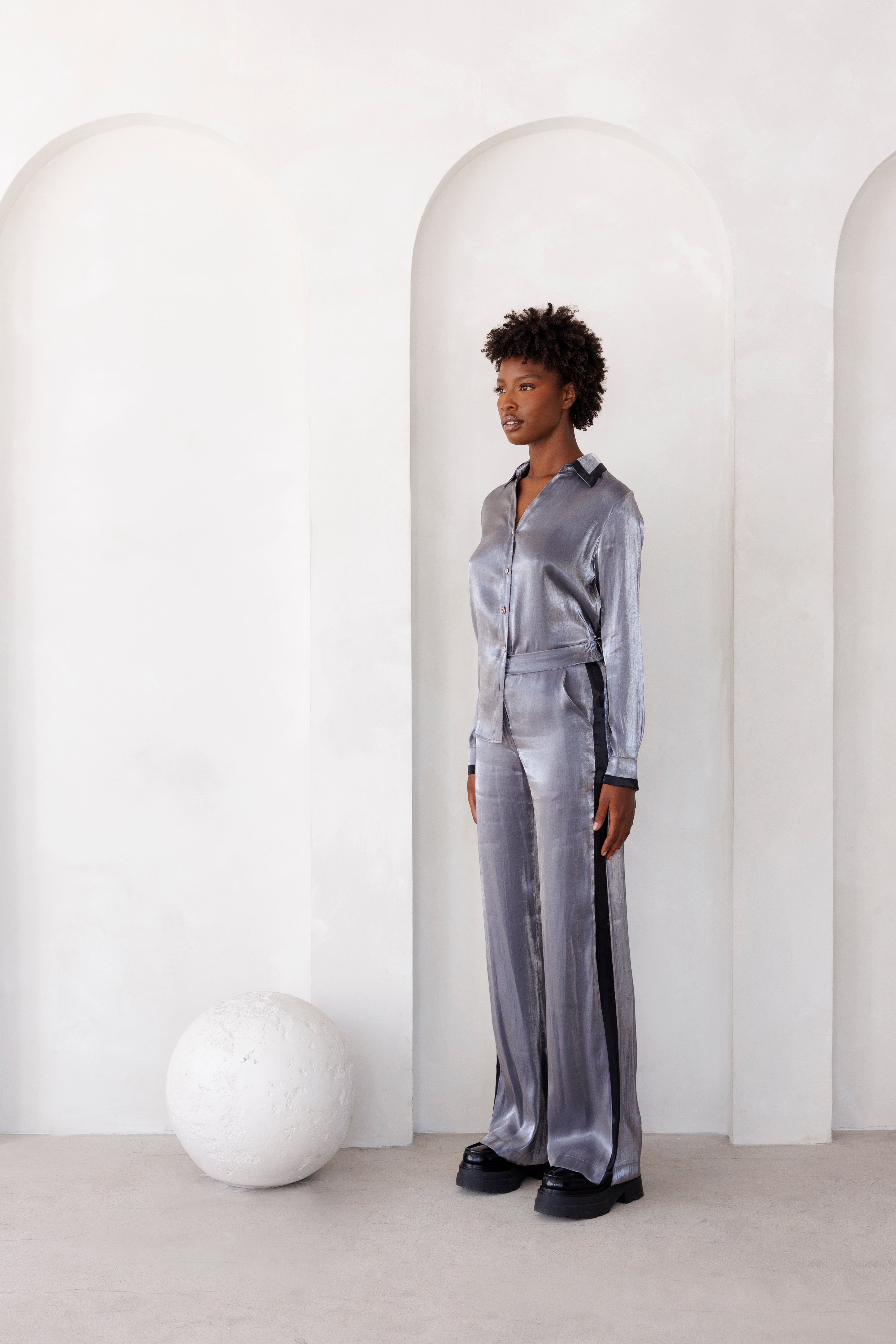 ILLUMINATED PANT IN STEEL